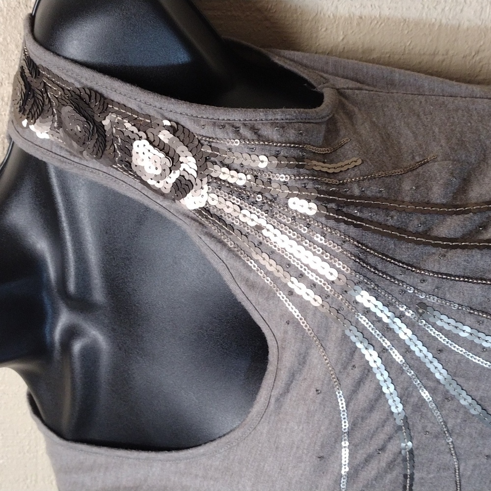 2 Jennifer Lopez Tops XS